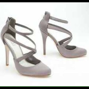 Stappy closed toe platform heels