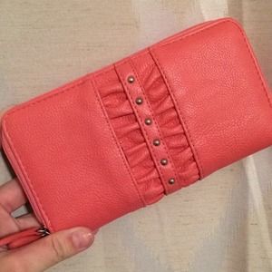 Jessica Simpson pink zip up wallet!