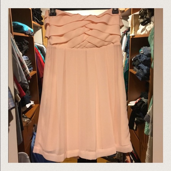 Express size 2 Light Peach Dress - Picture 3 of 4
