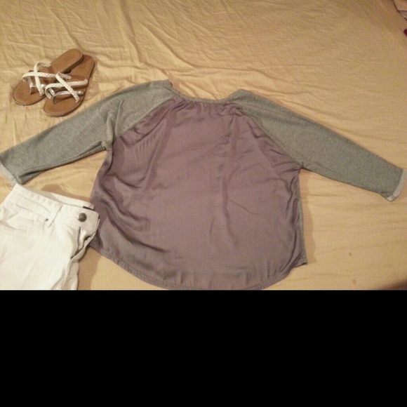Silk back Aeropostale grey top sz M / L