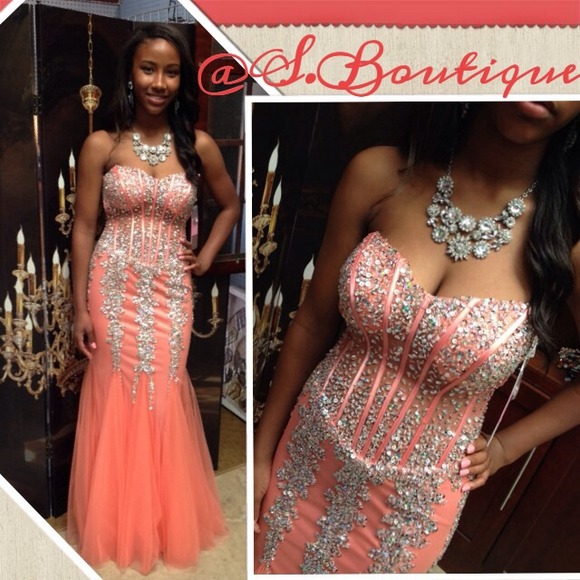JOVANI #5908 #Coral/Silver💃💃💃 - Picture 3 of 4