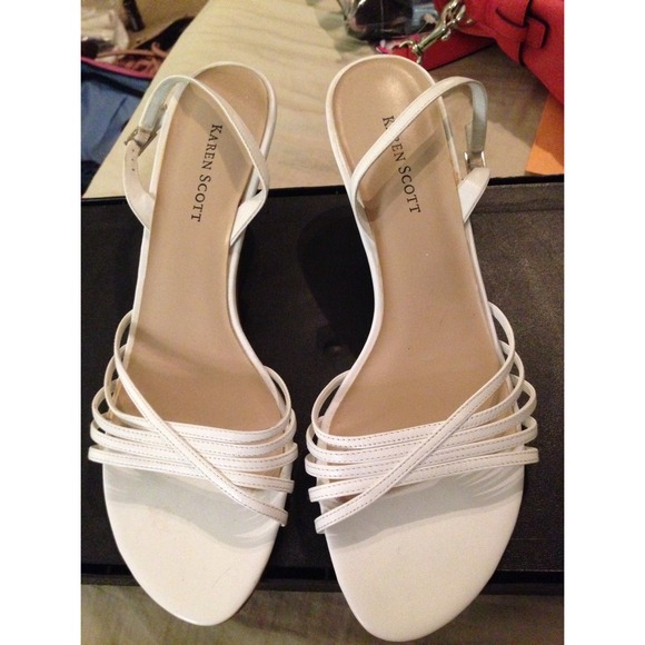 New Karen Scott Kitten Heels 8.5