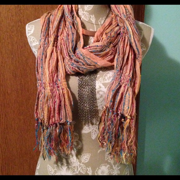 🎉closet clear out🎉 BCBG scarf