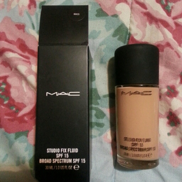 M.A.C STUDIO FIX FLUID - Picture 1 of 4