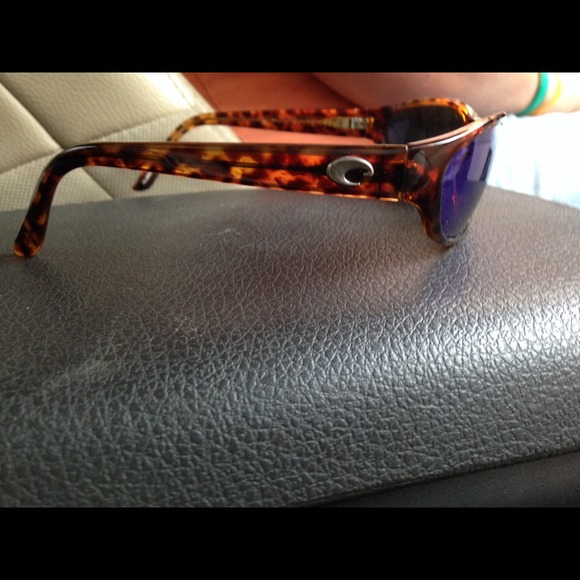 Coasta sunglasses🚫sold🚫