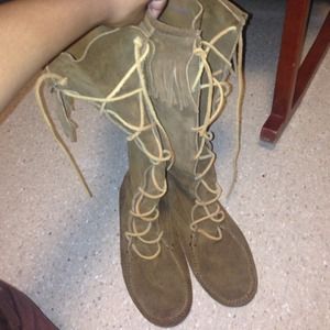 Minnetonka lace up boots