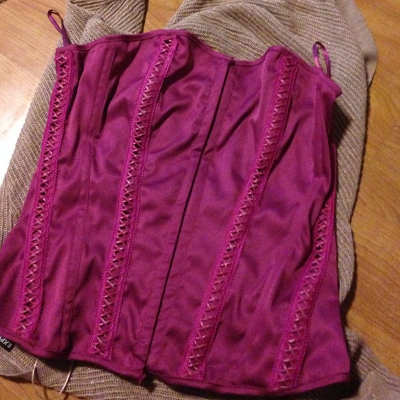 purple cincher