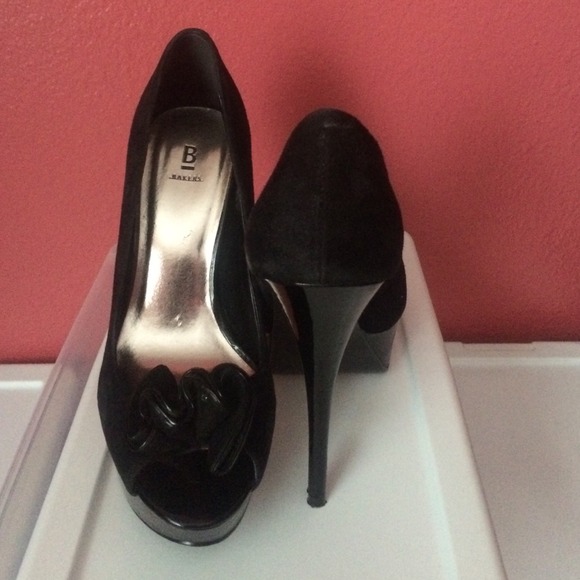 Black Suede Bakers Peek Toe Pumps - Picture 2 of 4