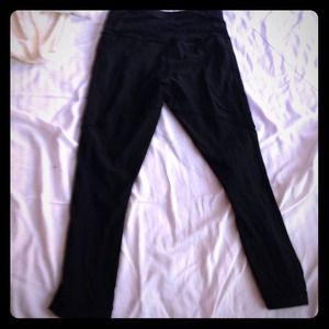 Black Lululemon running tights