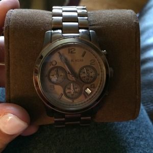***HOLDING***Michael Kors Runway Womens Watch