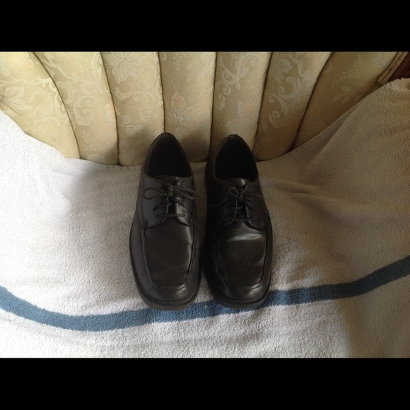 Unisex dress and work shoes