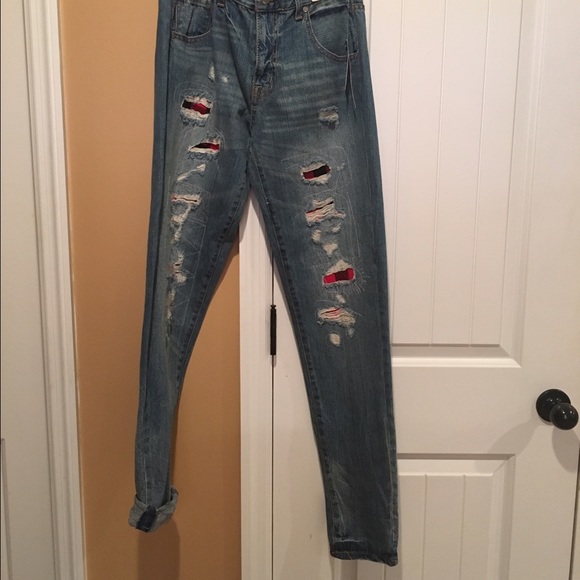 Distressed boyfriend jeans w/plaid flannel patches - Picture 2 of 4