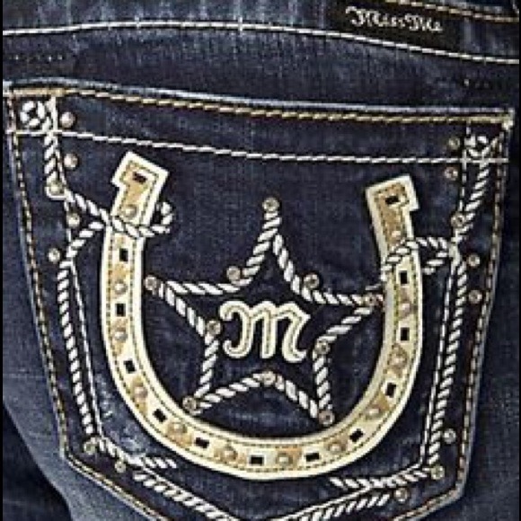 Size 28 boot cut Miss Me jeans