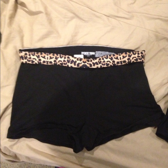 ❌SOLD❌ PINK VS Yoga shorts