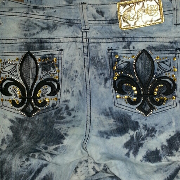 Dereon jeans