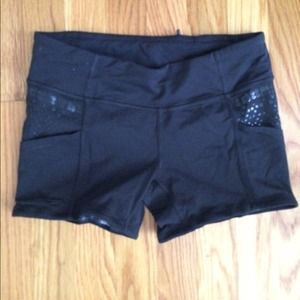 Lululemon shorty shorts