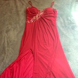 Magenta sleek formal dress