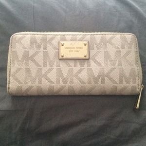 Michael Kors wallet