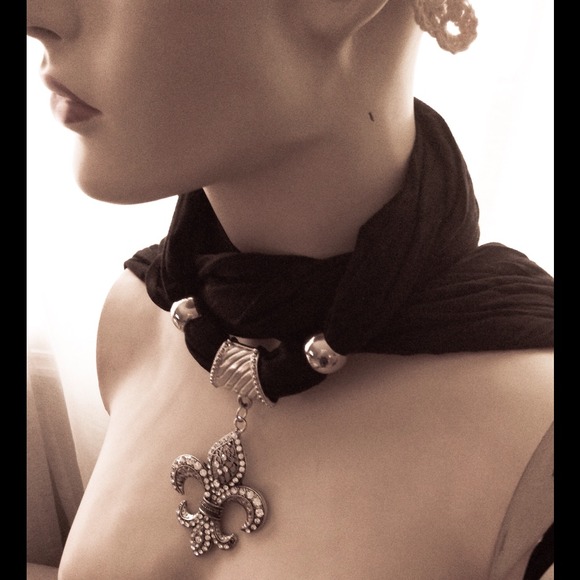 Stylish Black & Silver Embellished Scarf Necklace