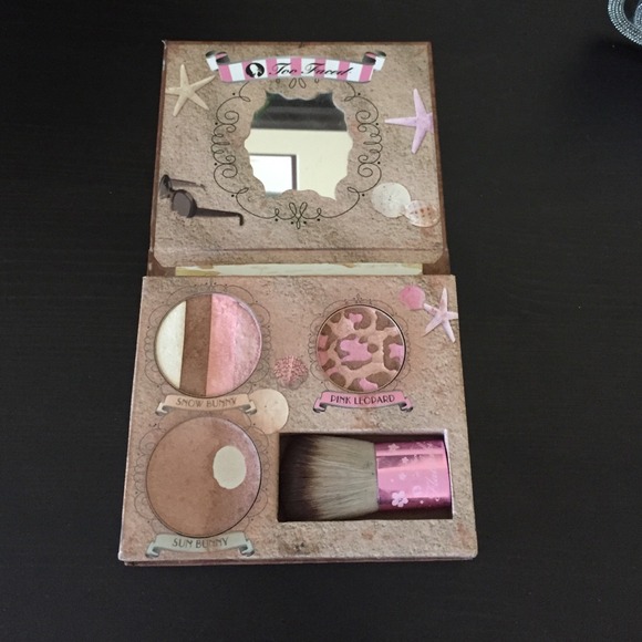 Too Faced Bronzed and Beautiful bronzer palette