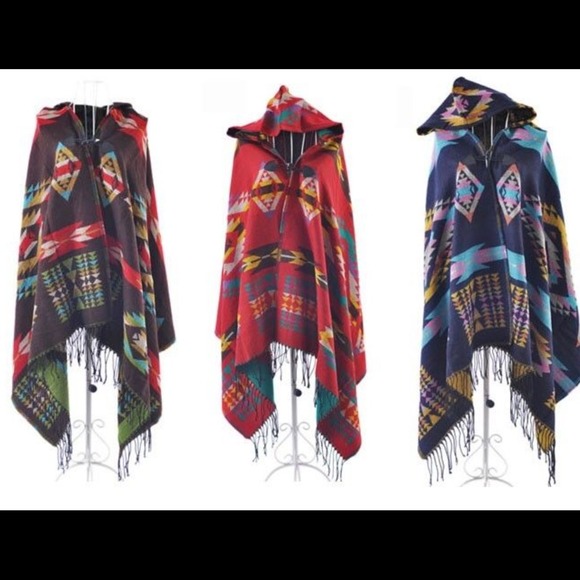 AZTEC SCARF HOODED PONCHO