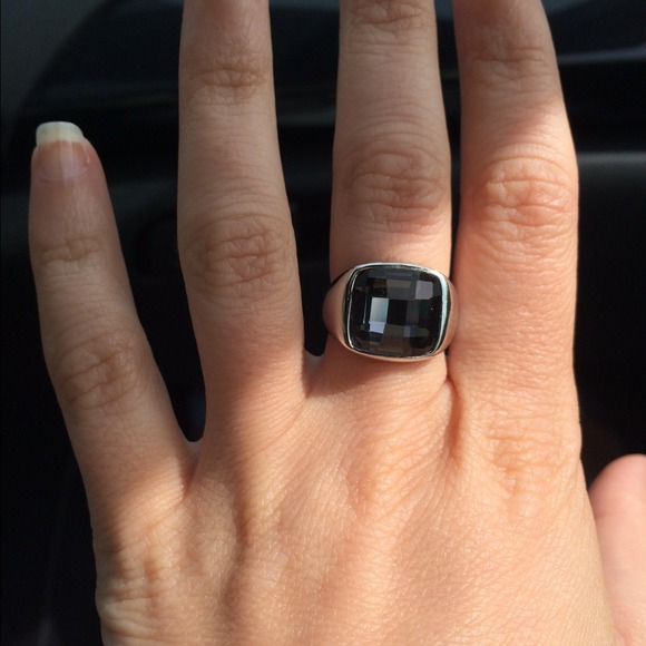 Flash Sale‼️‼️Lia Sophia "Blackout" ring