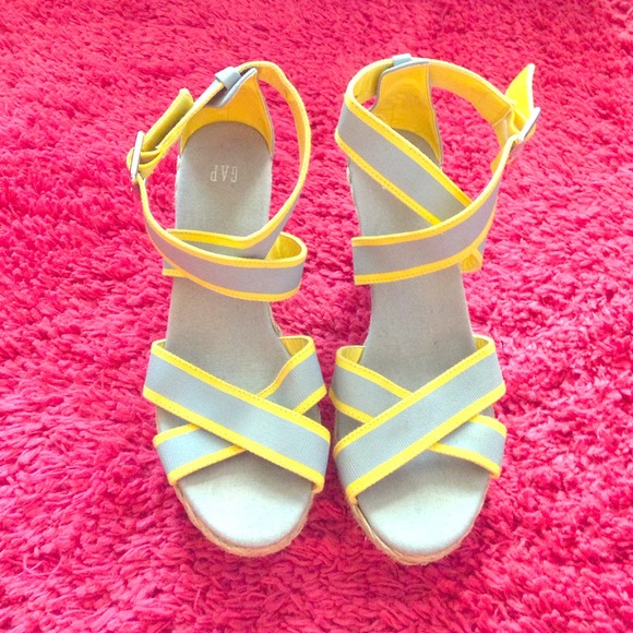 Gap Shoes