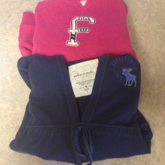 2 Girls Abercrombie size XL Sweatshirt/hoodies