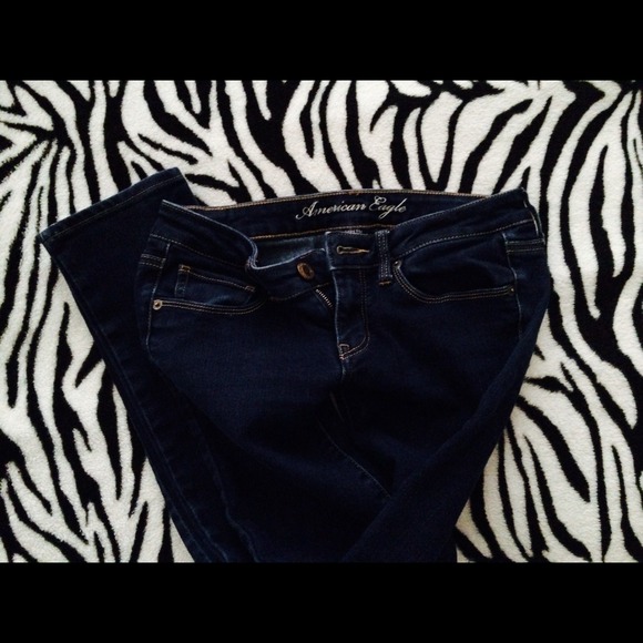 ❤️SOLD❤️!!!American Eagle jeans size 6 - Picture 1 of 3