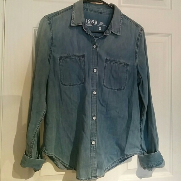 Gap denim shirt