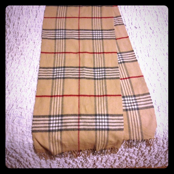 Lord & Taylor scarf