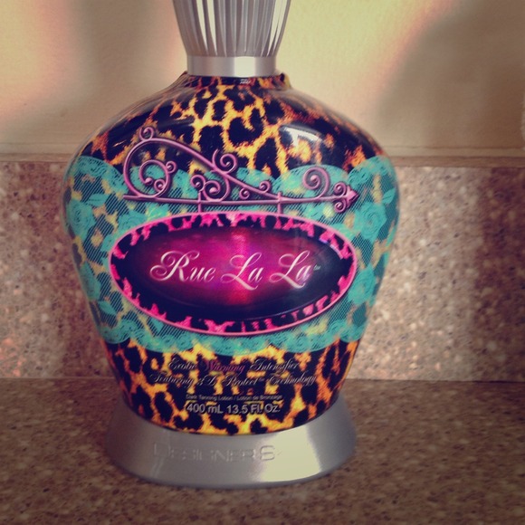 Rue La La tanning lotion