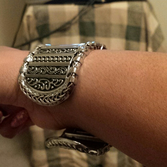 Watch - Picture 3 of 4