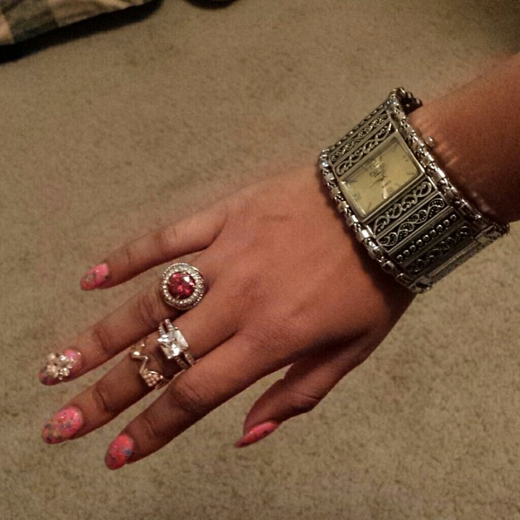 Watch - Picture 4 of 4