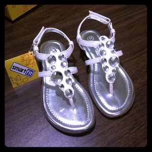 Girls shoes