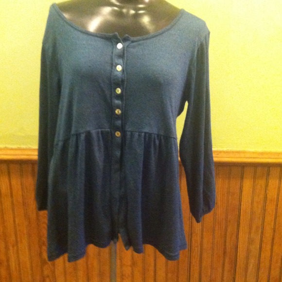Michael Stars baby doll style top.