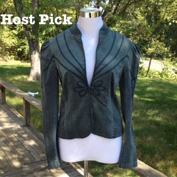 Trina Turk Jackets & Blazers - 🔥SALE🔥 Trina Turk jacket size 8