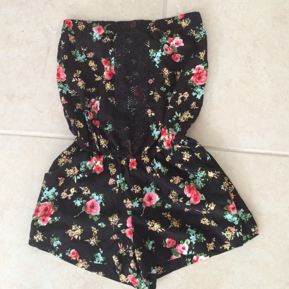 XS Socialite Romper