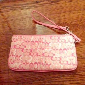 Wristlet