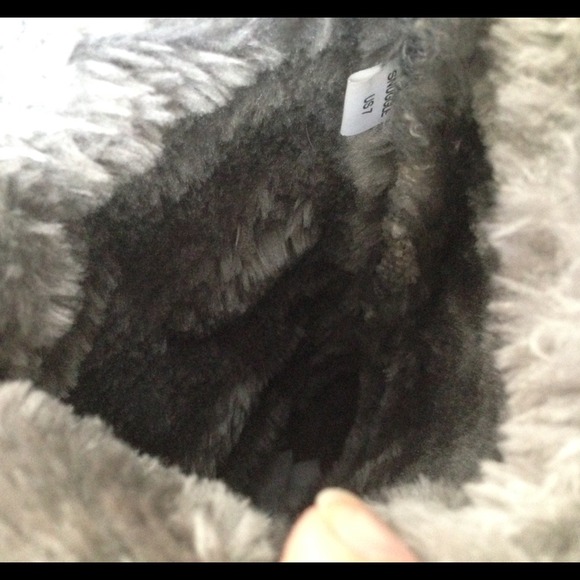 ✖️SOLD✖️ Fair Isle Knit Winter Boots - Picture 3 of 4