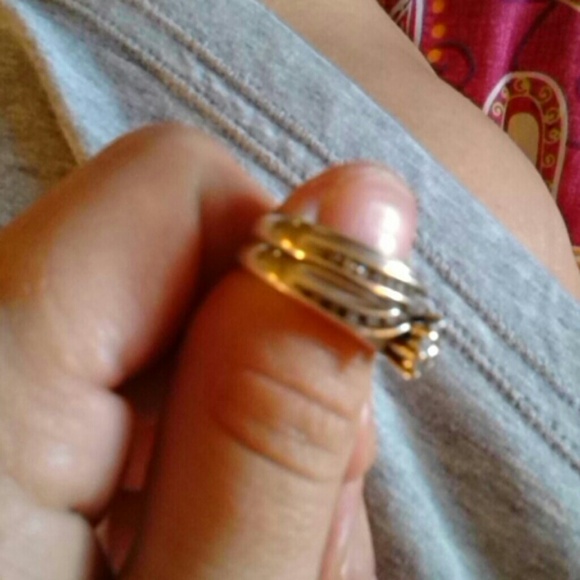 Wedding Ring - Picture 2 of 4