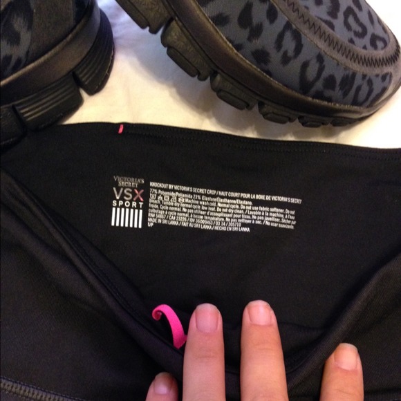 Victoria's Secret sport capris - Picture 2 of 4