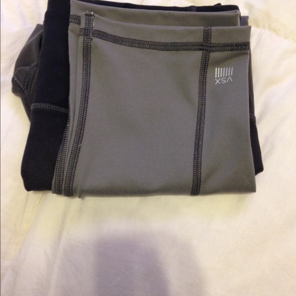 Victoria's Secret sport capris - Picture 4 of 4