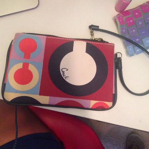 Coach wristlet - Picture 1 of 1