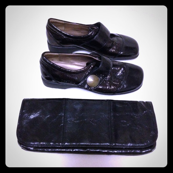 🚨PRICE✂️Black patent  leather clutch! NWOT🎀🎀🎀