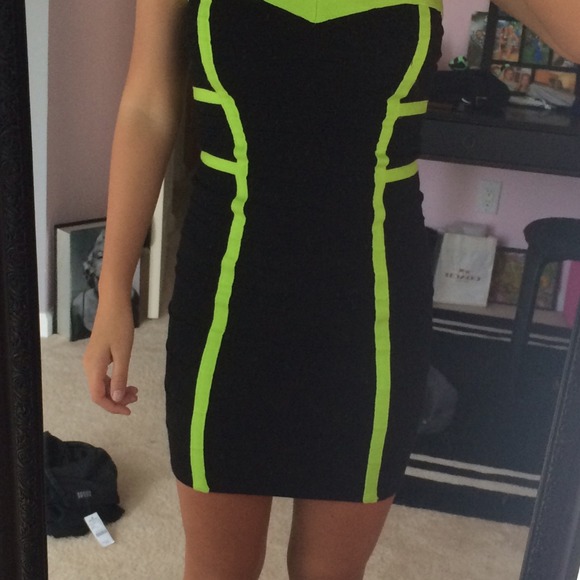 Dress never worn