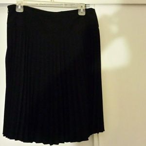 Black pleated skirt