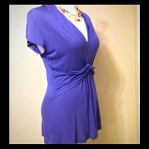 💜DAISY FUENTES PURPLE TOP💜