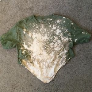 Cropped acid wash tshirt