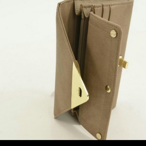 Rocking Wallet Collection - Picture 3 of 3